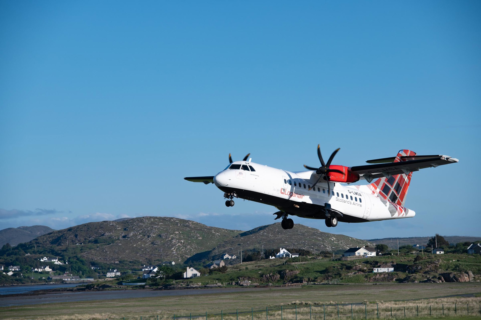 Cwp120 Loganair Carrickfinn