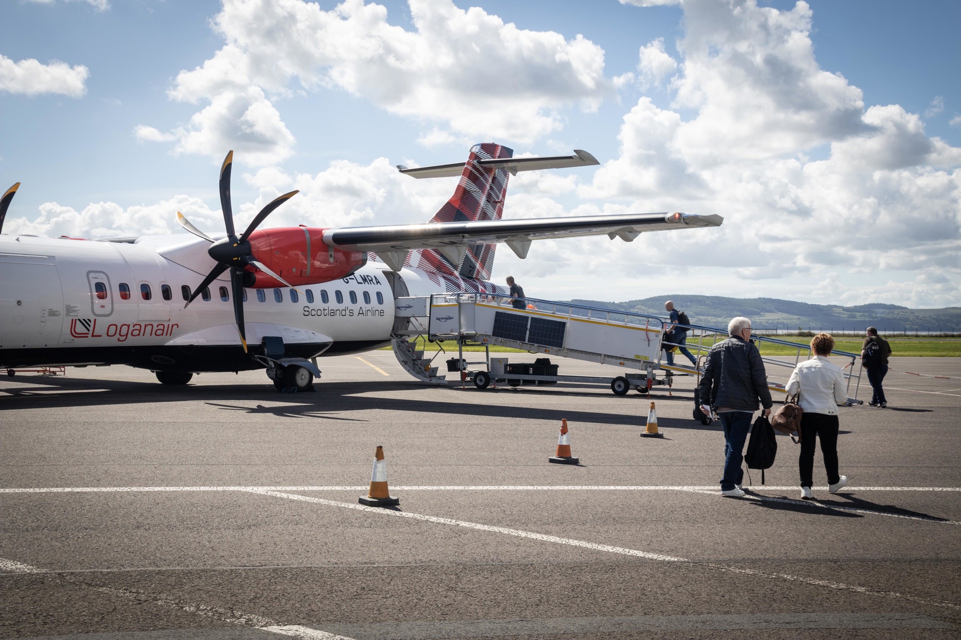 Loganair Dundee Heathrow DCC 110523 Mark Thomas 75